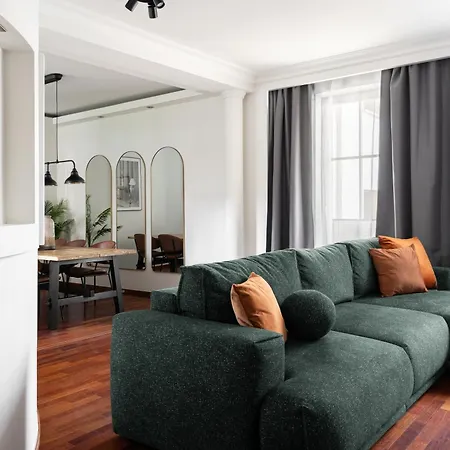 Portofino - Family In Center With Parking By Lion Apartamento *